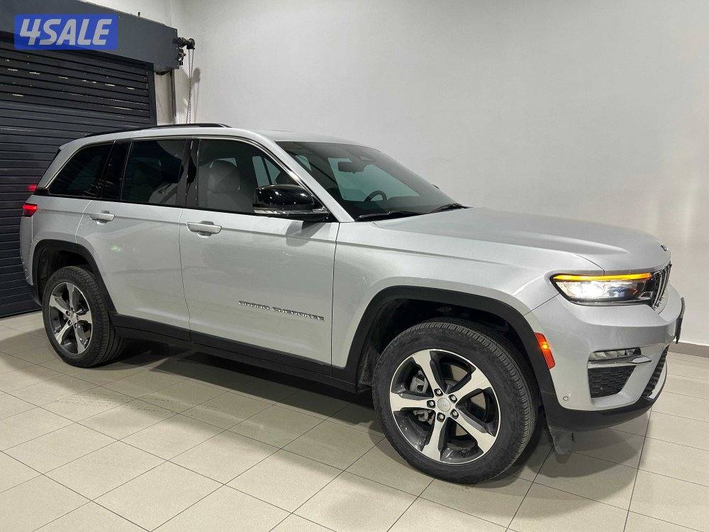 Jeep Grand Cherokee Limited1
