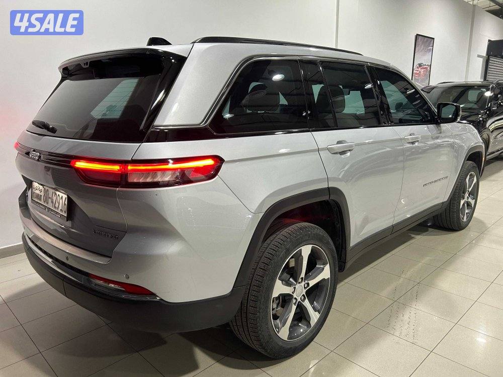Jeep Grand Cherokee Limited2