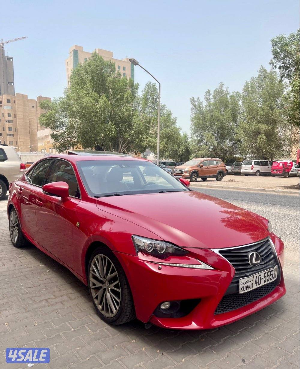 لهواة الحالات النادرة بحالة الوكالة لكزس IS موديل 2016 عداد فقط 1401