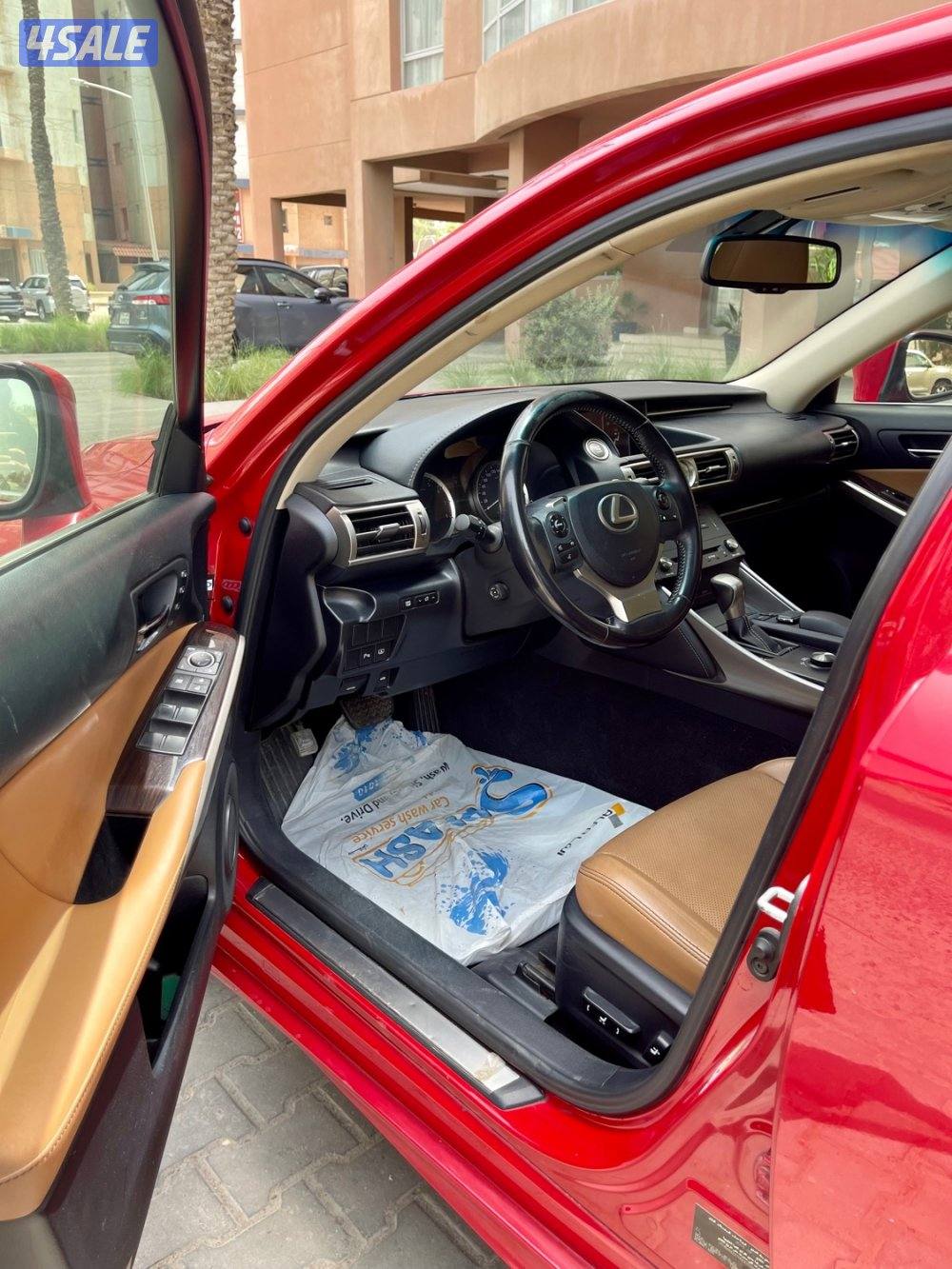 لهواة الحالات النادرة بحالة الوكالة لكزس IS موديل 2016 عداد فقط 1408