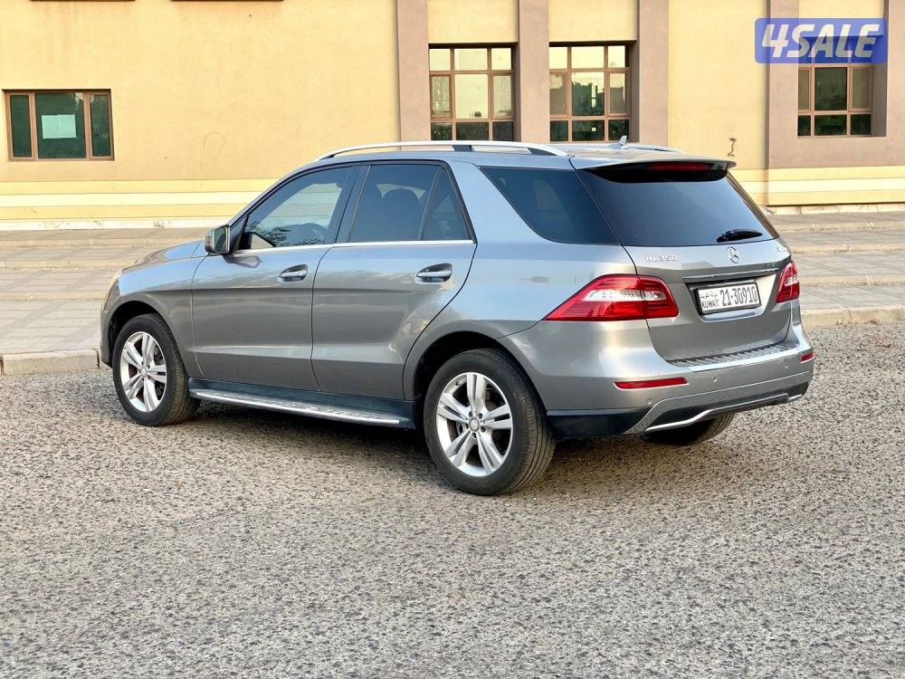 للبيع وممكن مع البدل جيبات مرسيدس3