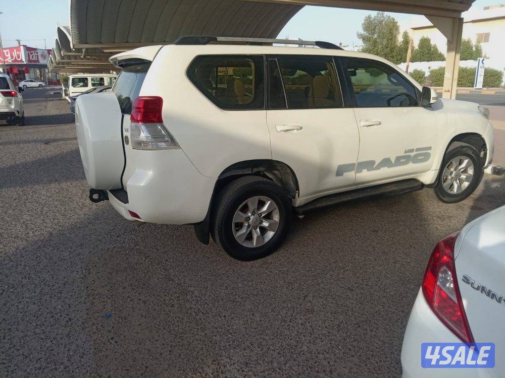 سيارة برادو ٢٠١١ بحاله ممتازه شرط الفحص2