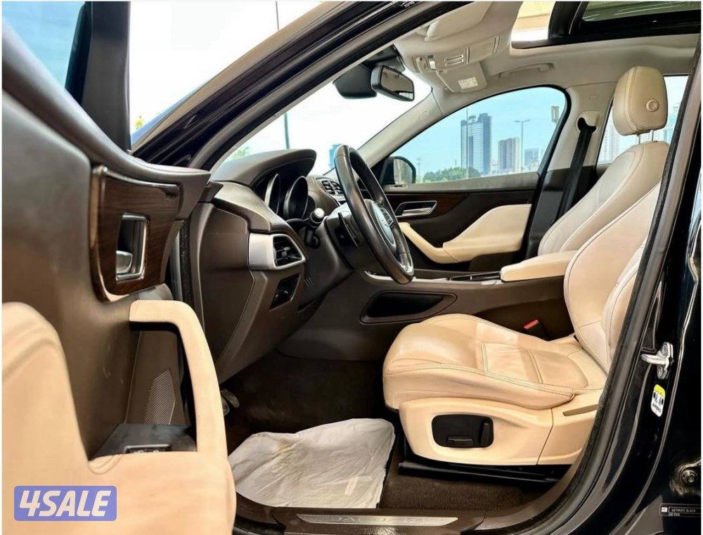 AWD 3.5T جيب جاكوار F-PACE14