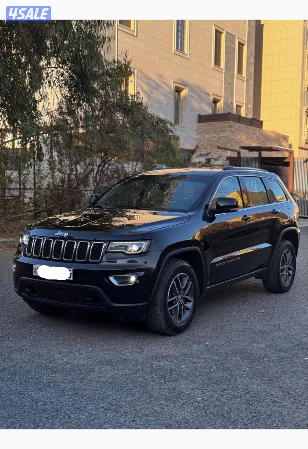 للبيع جراند شيروكي - صبغ الوكاله - عداد ١٢٠1