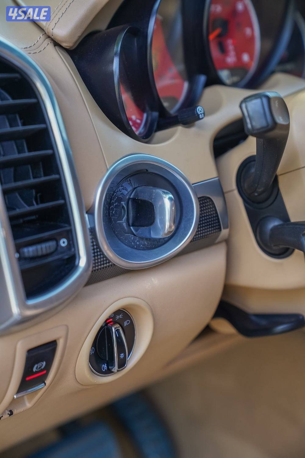 Porsche Cayenne GTS/201411