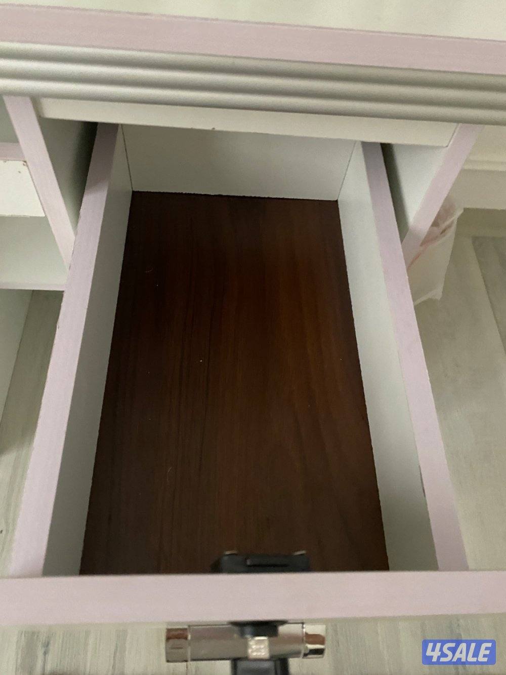 طاوله مكتب4