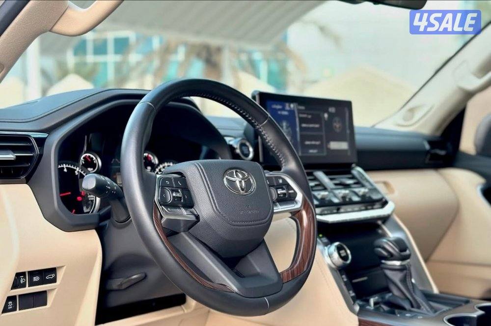 معرض القمة🚩6