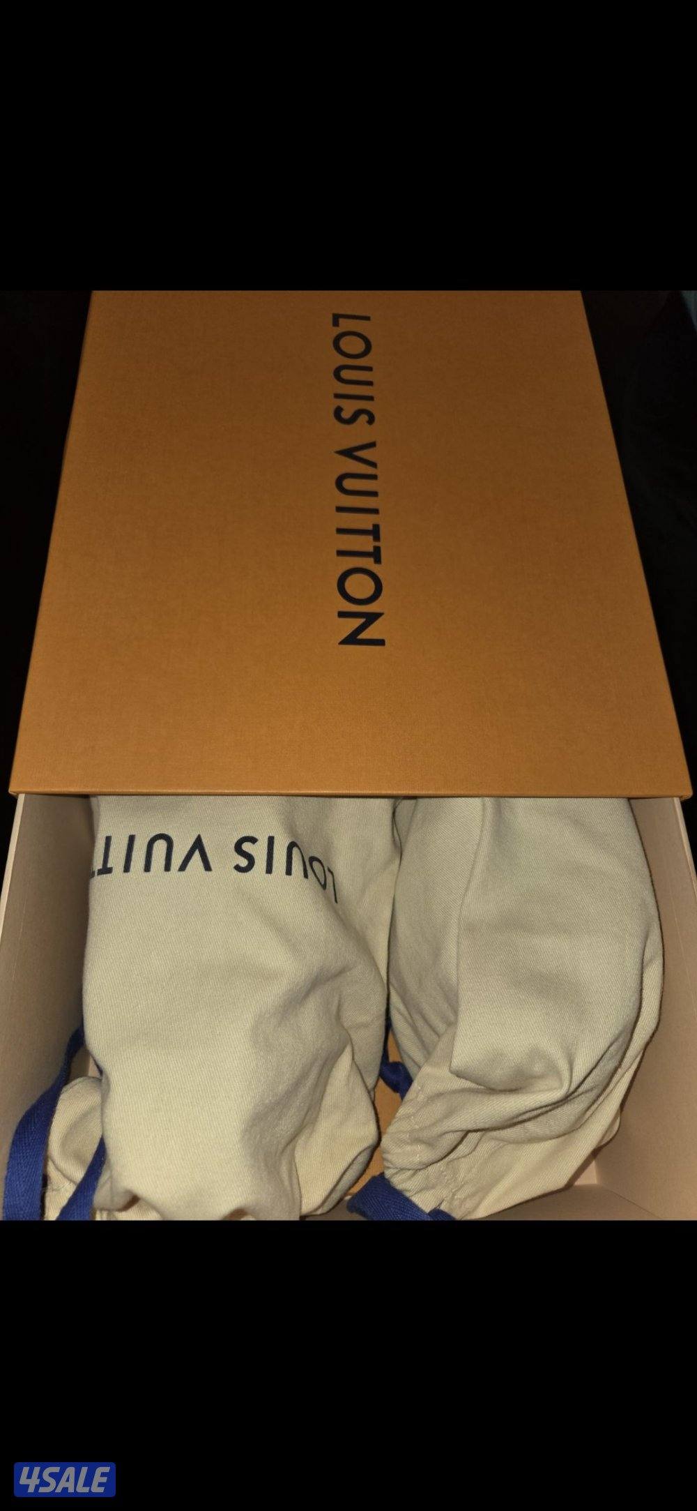 جوتي LV مقاس ٤١ لون اسود3