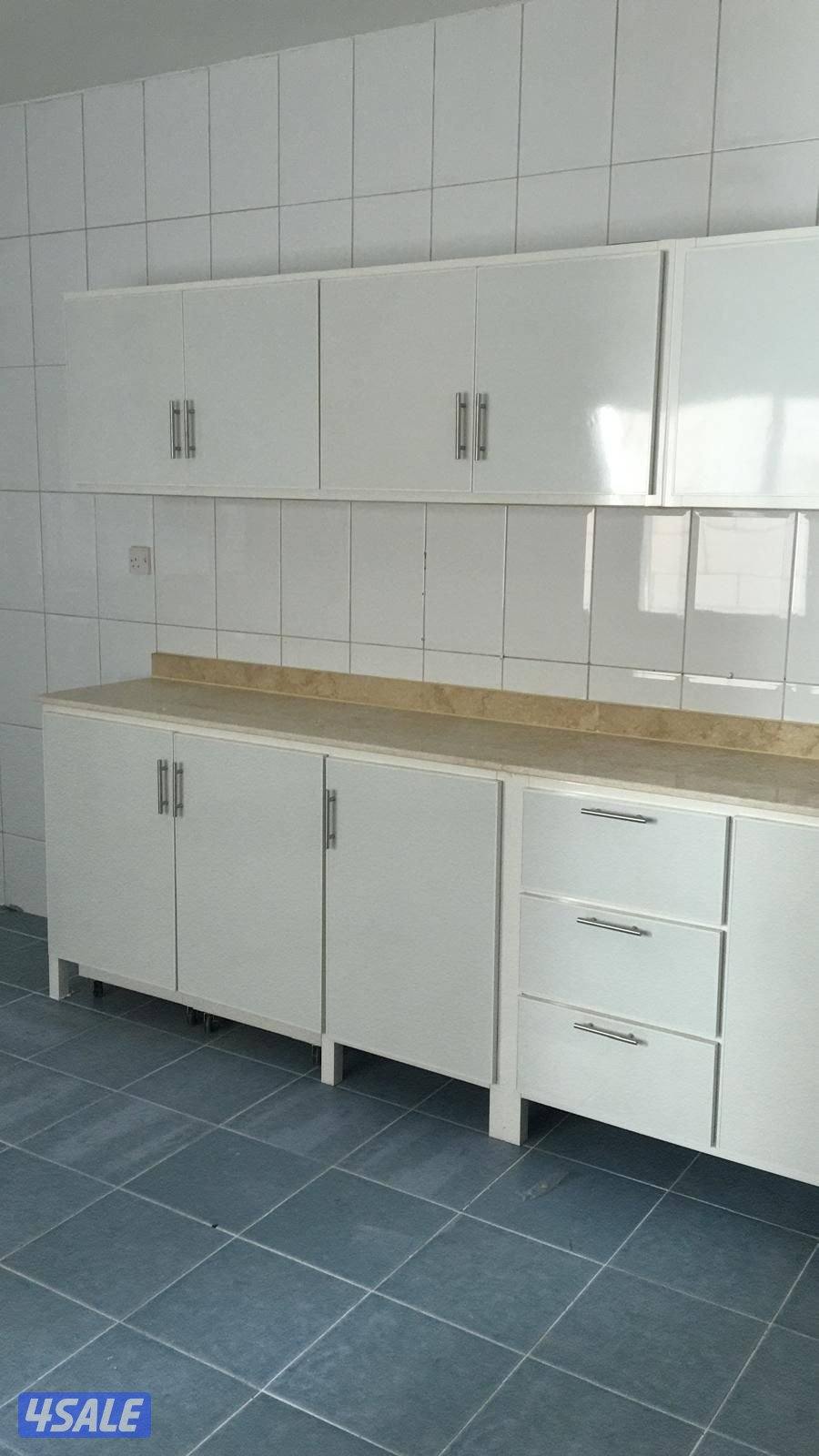 إصلاح وتركيب أبواب ونوافذ الألمنيوم وتغيير الأقفال والزجاج2