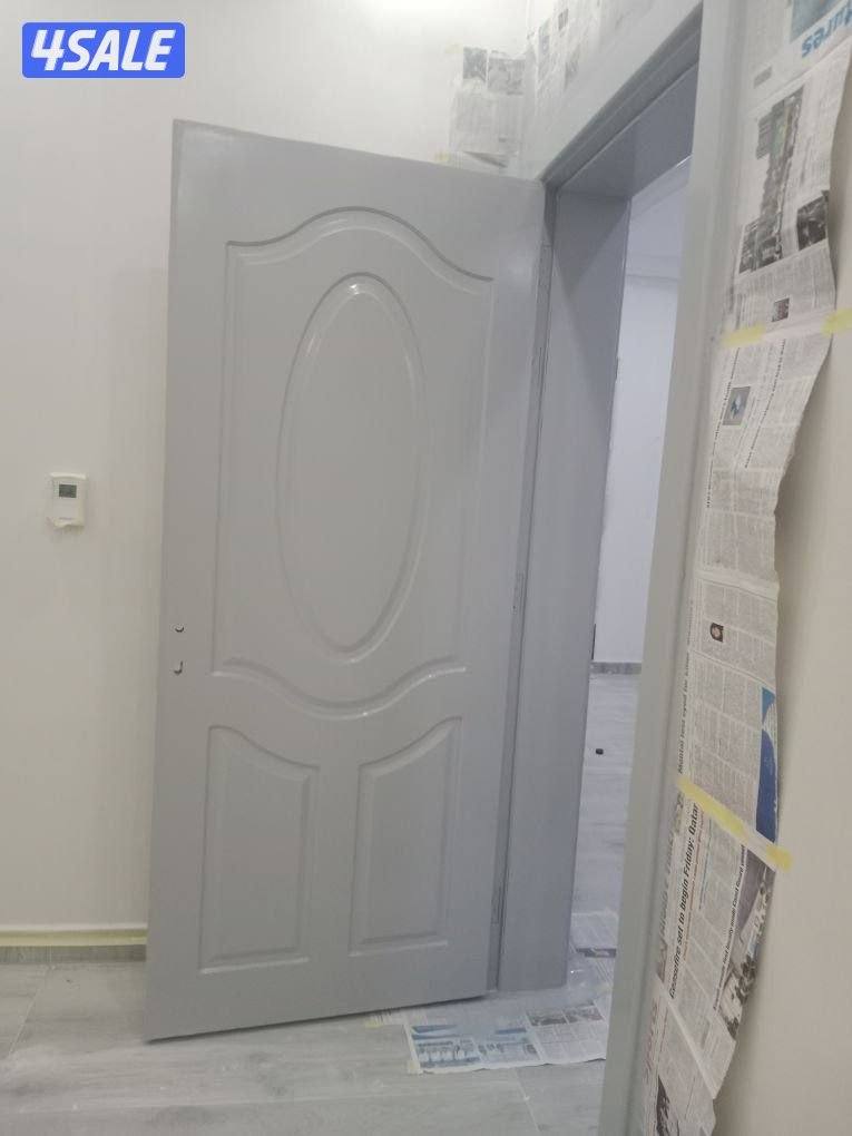 پاکستانی نجار صباغ باب ریسی کبتات فق وتركيب صیانہ غير لون معلم خالد9