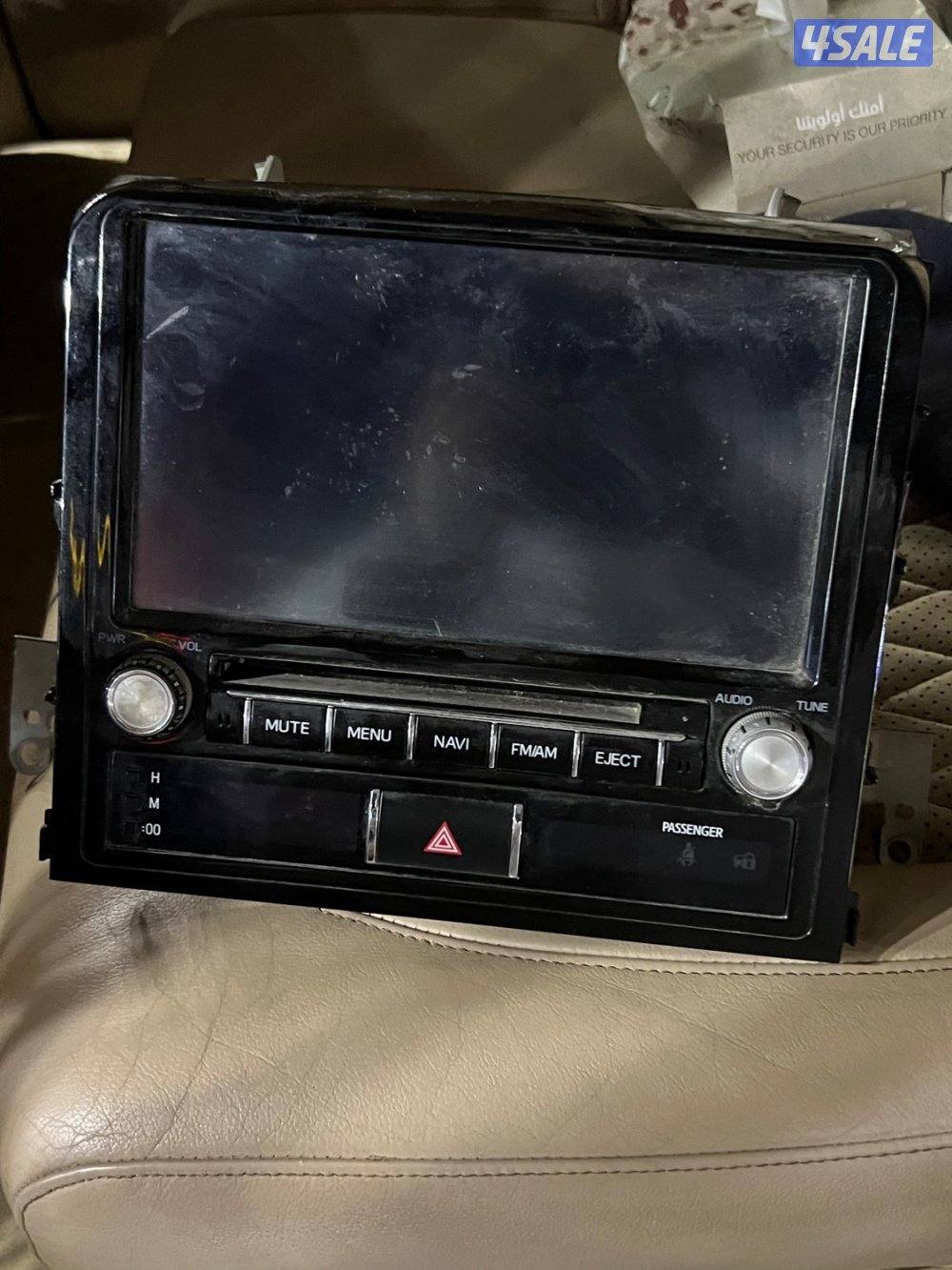 للبيع شاشة لاند 2017 اصليه الوكاله0