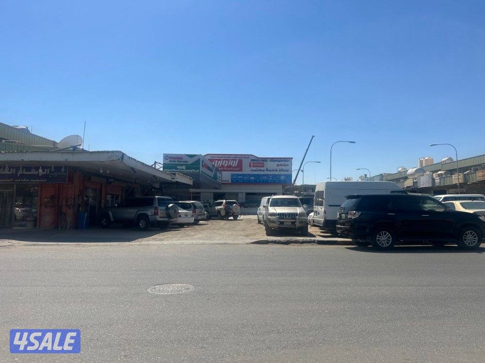 مركز صيانة سيارات ومحل قطع غيار للإيجار في قلب منطقة الجهراء الصناعية3