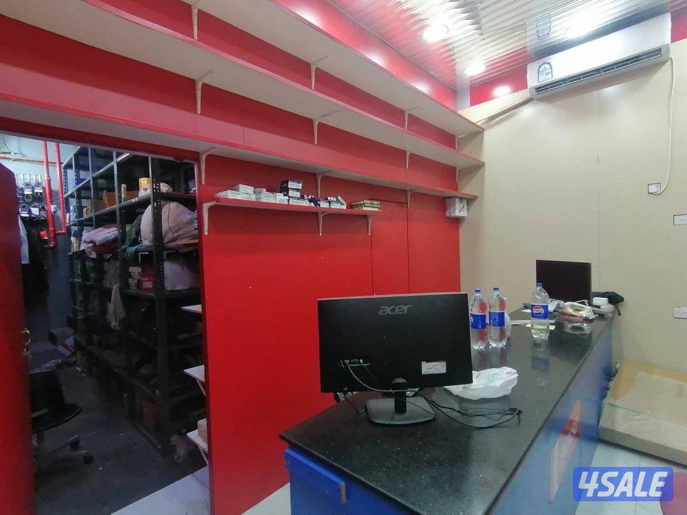 مركز صيانة سيارات ومحل قطع غيار للإيجار في قلب منطقة الجهراء الصناعية8