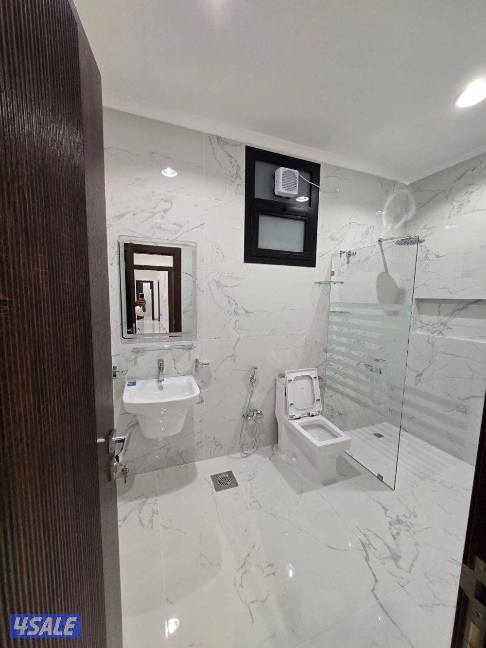 للإيجار بالعمرية ق٣ شقة راهية وشرحة وتشطيب راقي علي الشارع الرئيسي4