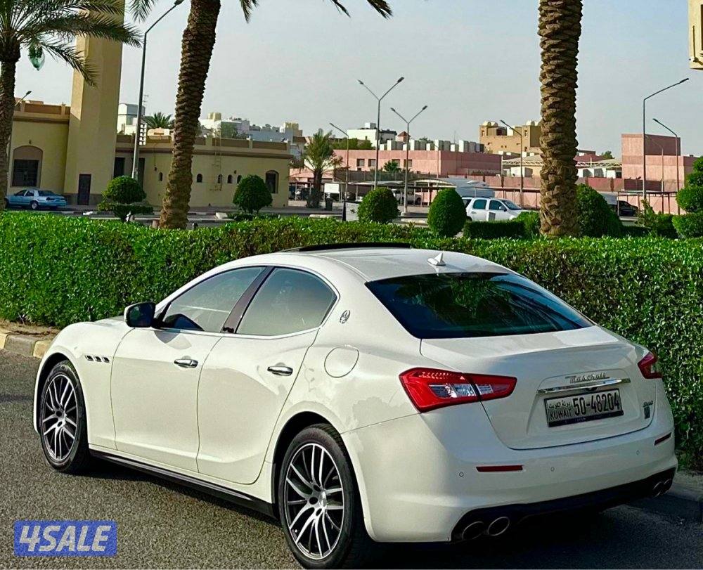 مازيراتي جيبلي 2019 عداد 94  الف سيرفس متظم  المالك الاول3