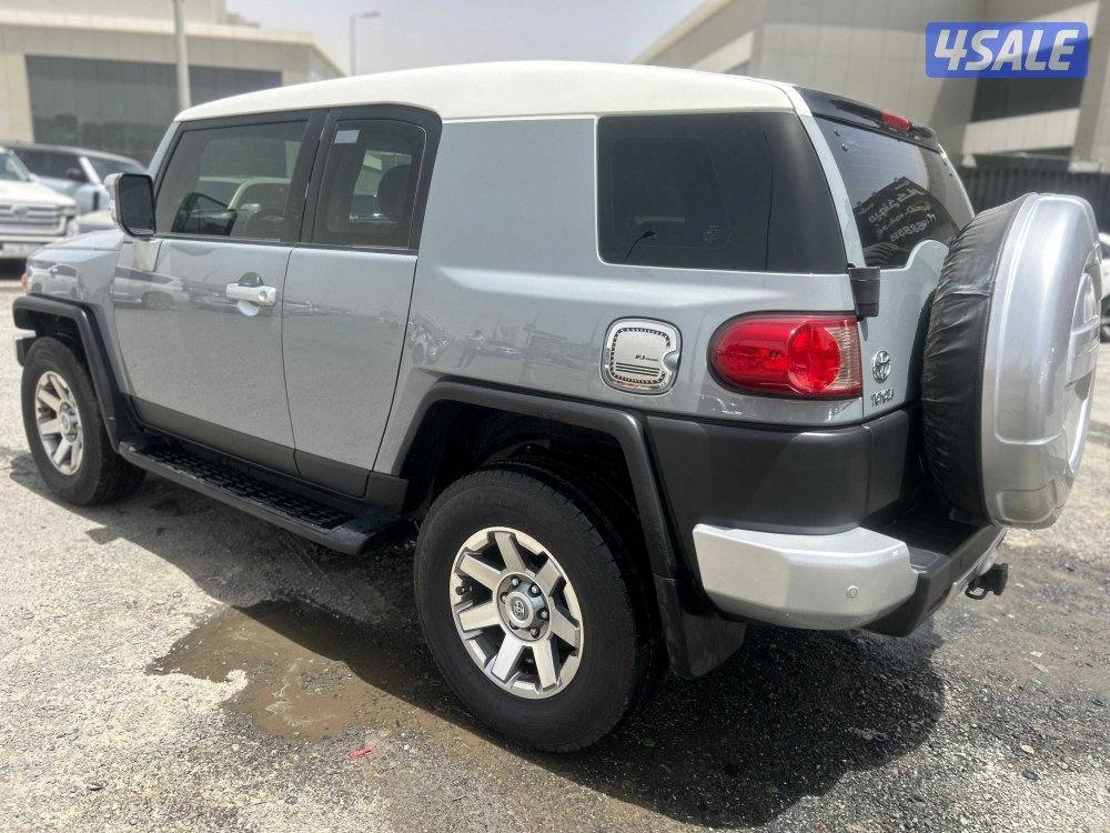 تويوتا FJ cruiser2