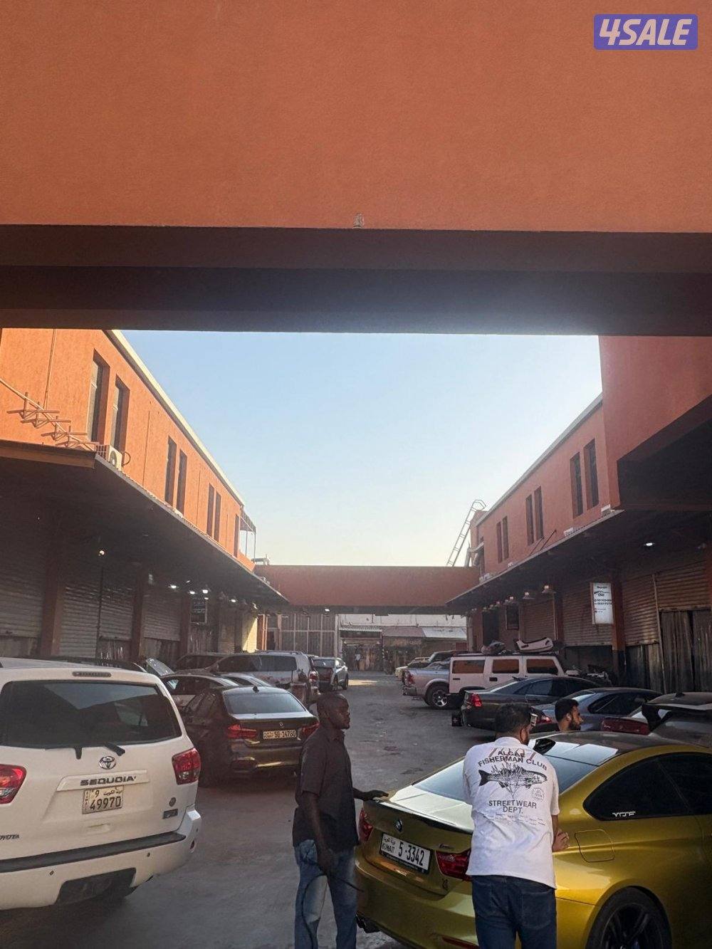 محلات ومخازن للأيجار – الشويخ الصناعية مجمع الحميضي1