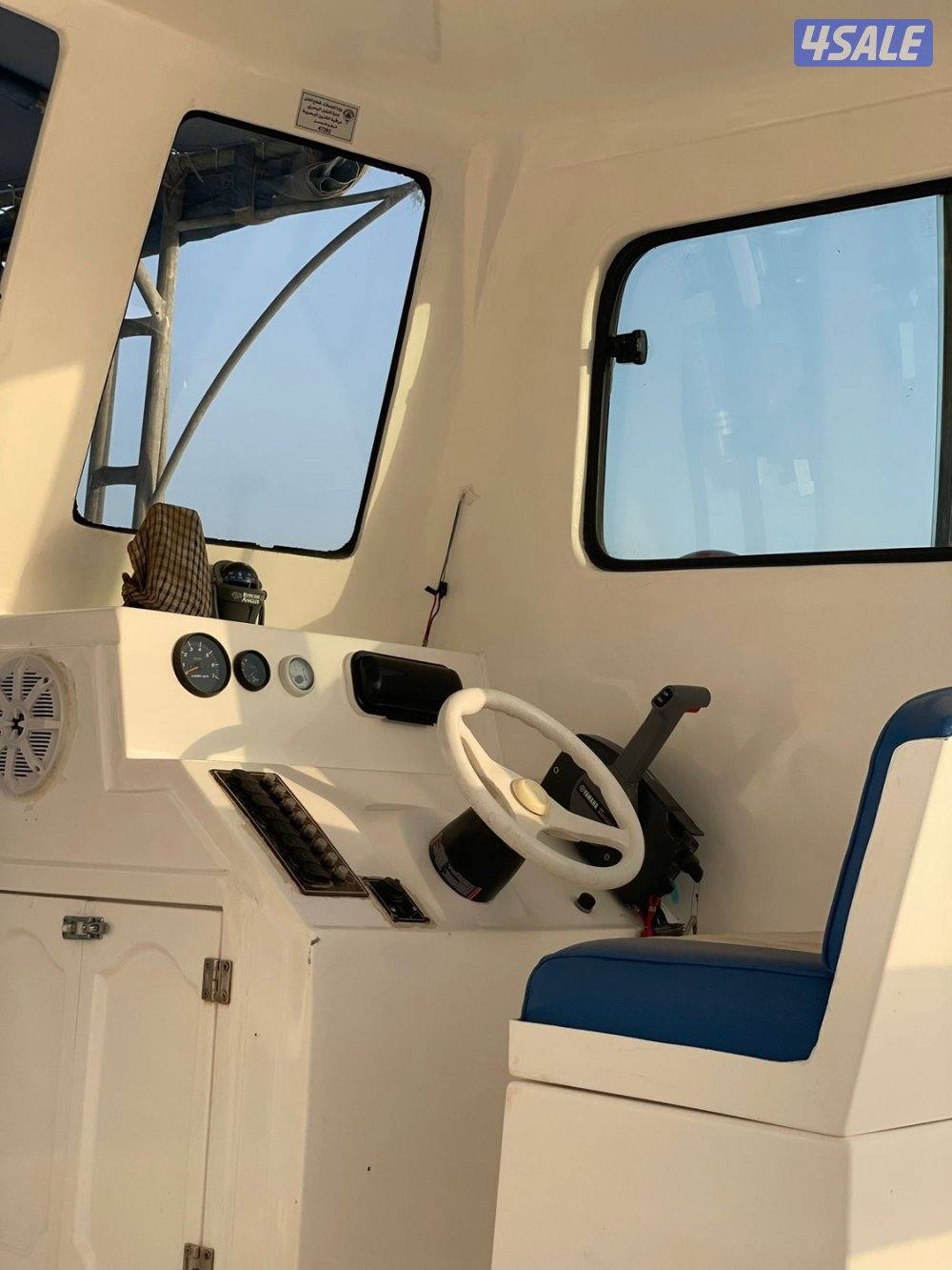 للبيع أو للبدل / طراد رنر 28 قدم موديل 20222