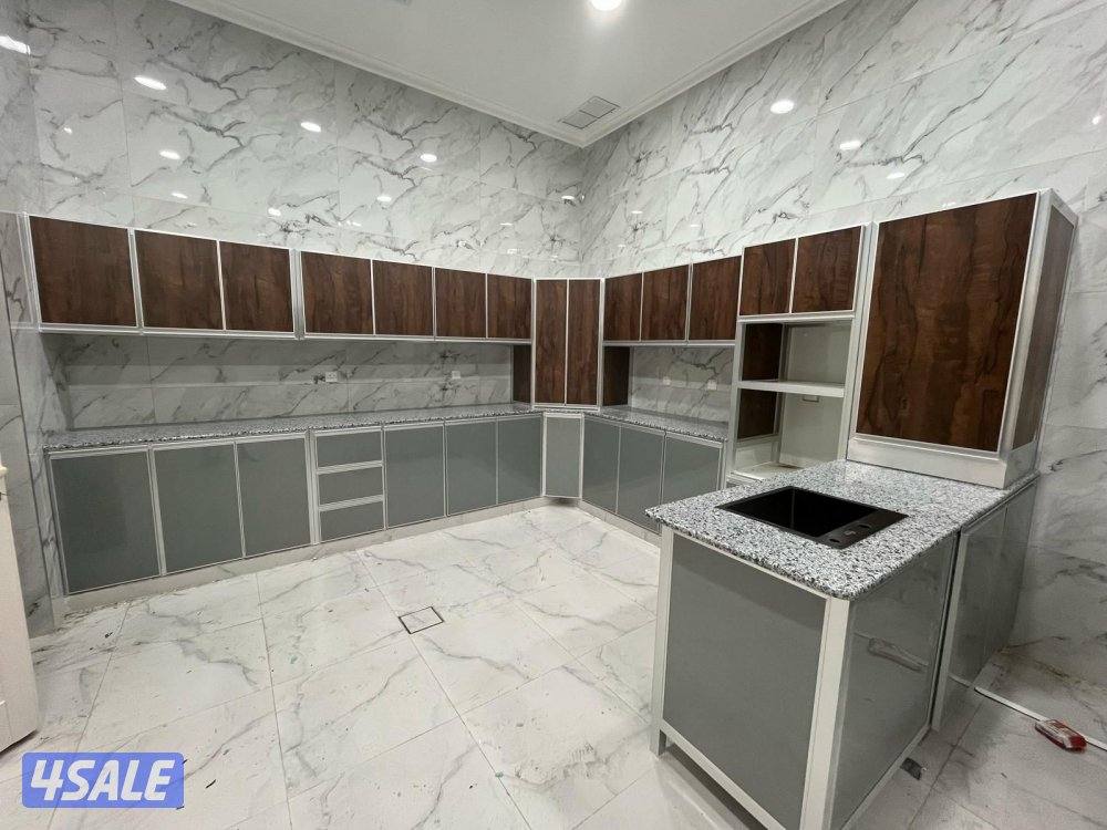 Any one needs kitchen call me4