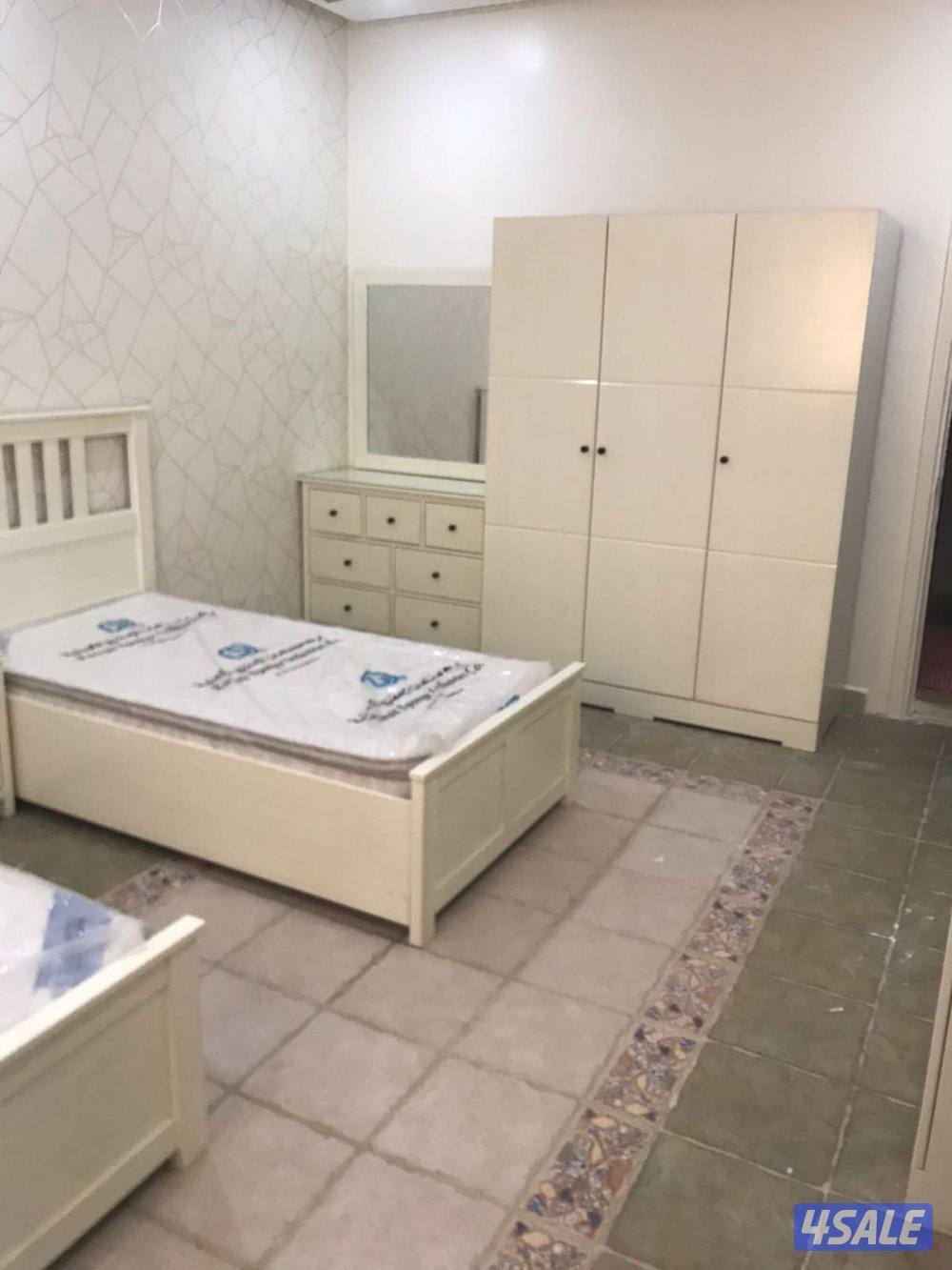 كبتات ٢ باب ارفف وباب علاق جديد للعمالة المنزلية بفرشات طبيه2