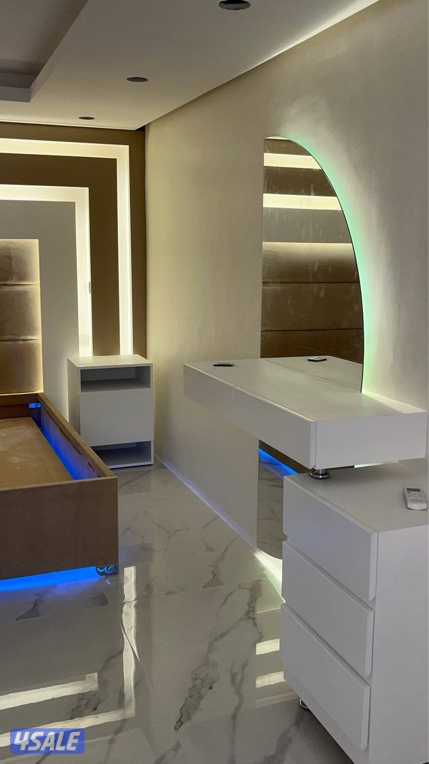 ديكورات خشبيه داخليه للمنازل صبغ ورق جدران تركيب جام شيبورد15