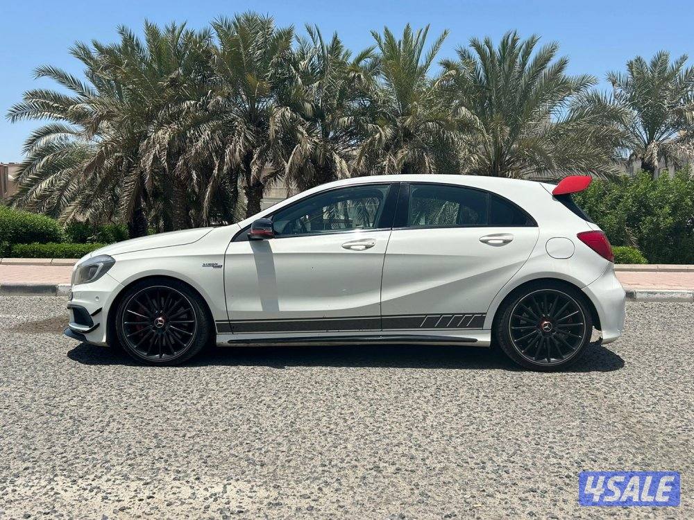مرسيدس A45 AMG موديل 2015 ماشي 140 الف3