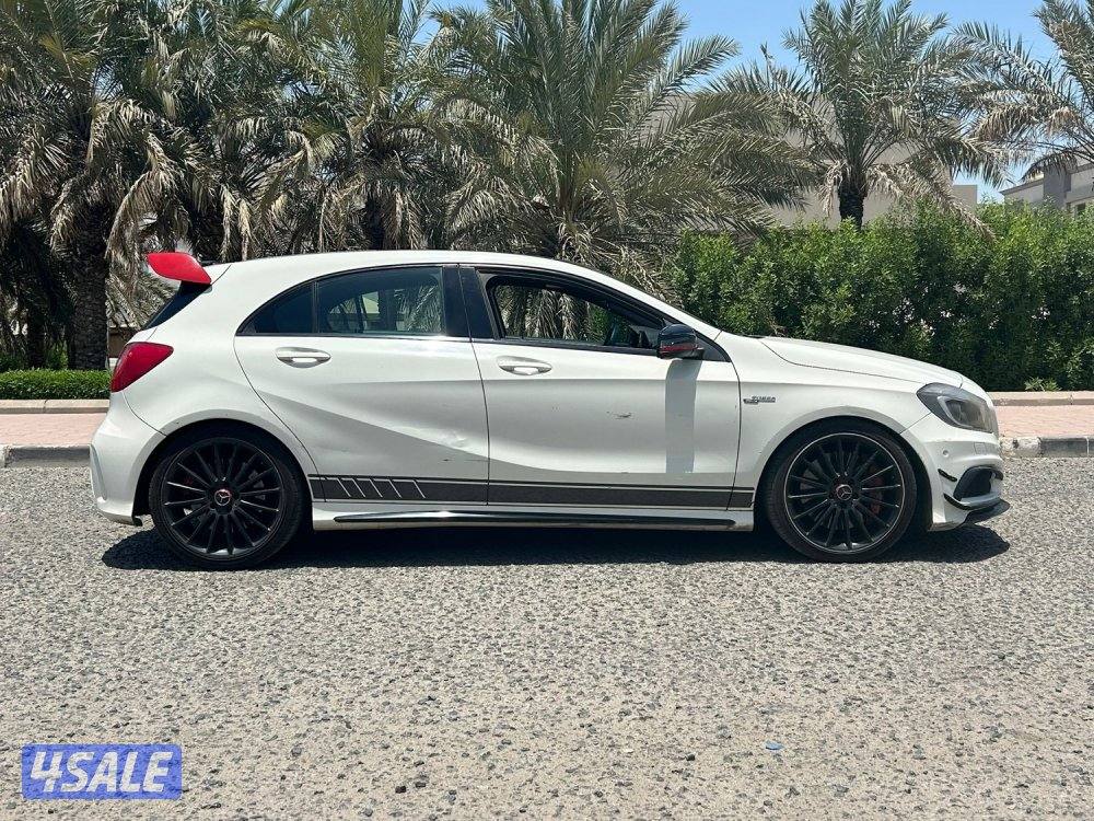 مرسيدس A45 AMG موديل 2015 ماشي 140 الف4