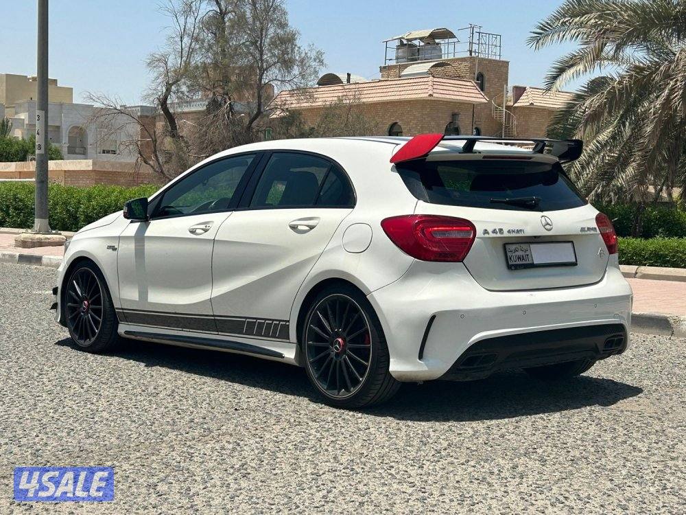 مرسيدس A45 AMG موديل 2015 ماشي 140 الف5
