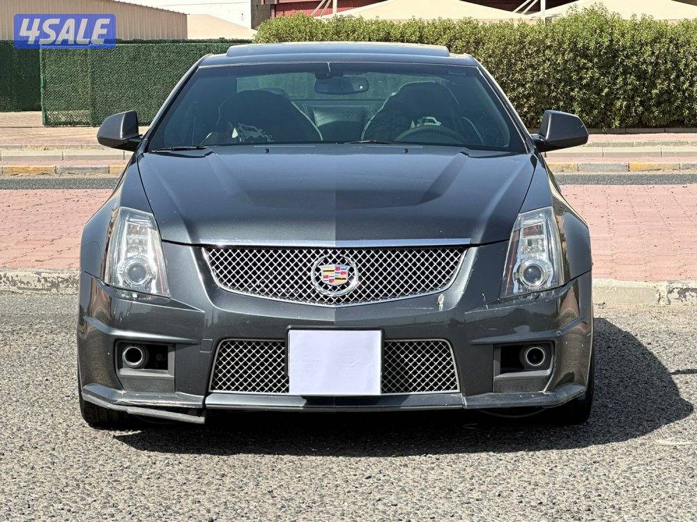 كاديلاك CTS V موديل 2012 ماشي 155 الف2