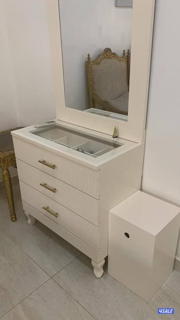 كبتات ٢ باب ارفف وعلاق ب٤٥ دينار5