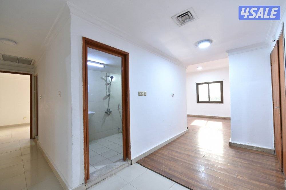 شقه سكنية للإيجار في صباح السالم على الشارع الرئيسي - مخصصة للعائلات4