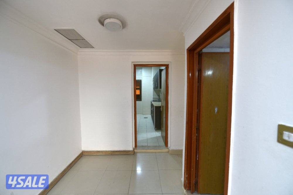 شقه سكنية للإيجار في صباح السالم على الشارع الرئيسي - مخصصة للعائلات6