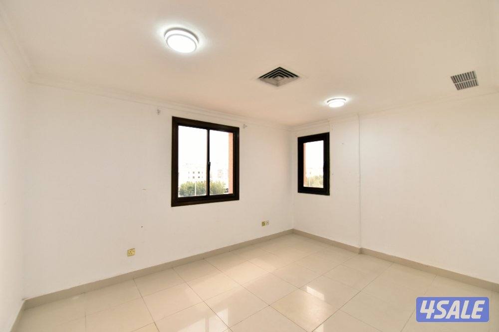 شقه سكنية للإيجار في صباح السالم على الشارع الرئيسي - مخصصة للعائلات4