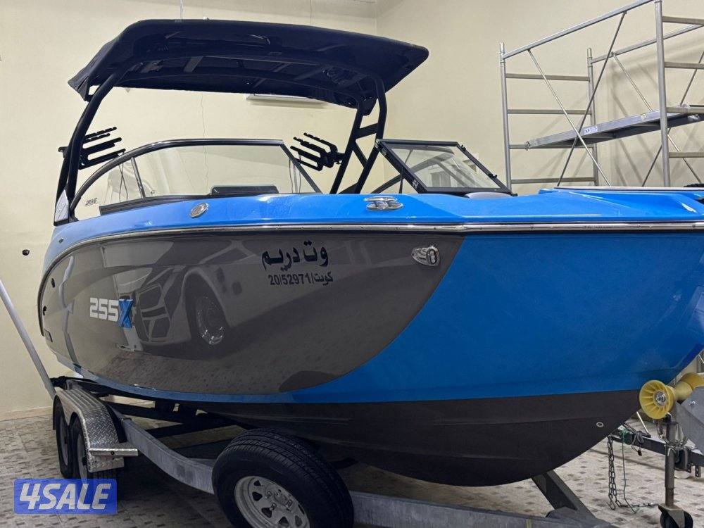 للبيع جت بوت 255x موديل2022شرط الفحص سيرفس منتظم بالوكاله  للاستفسار3