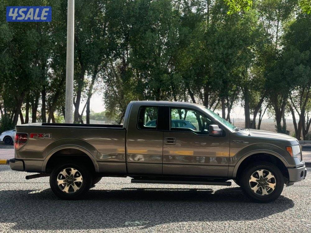 للبيع وانيت F150 دبل قير FX3