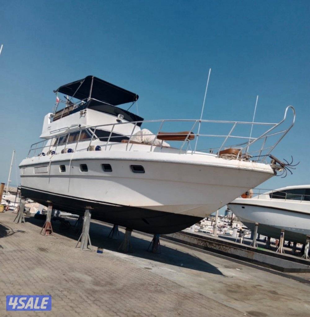 للبيع أو للبدل - يخت azimut دورين مجدد بالكامل 20225