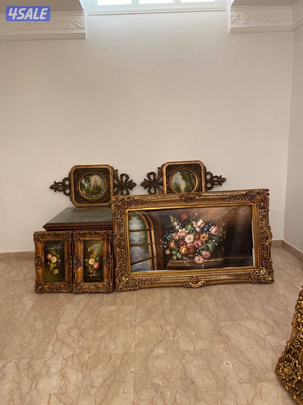 مجموعة لوحات وابجورات.. البيع للمجموعه كامله.2