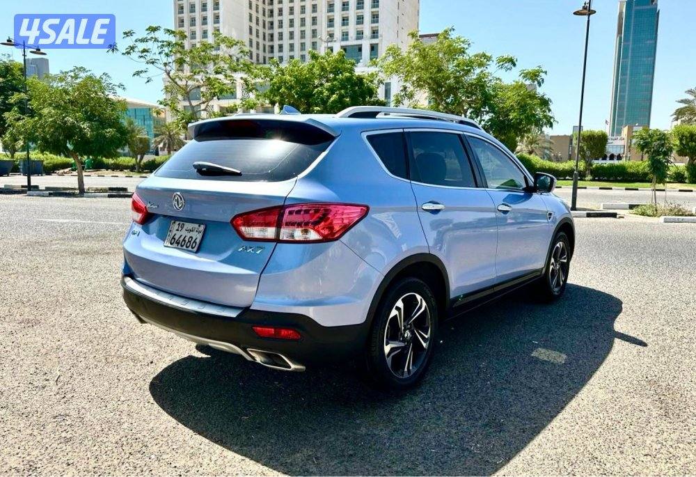 2020. DFM AX76