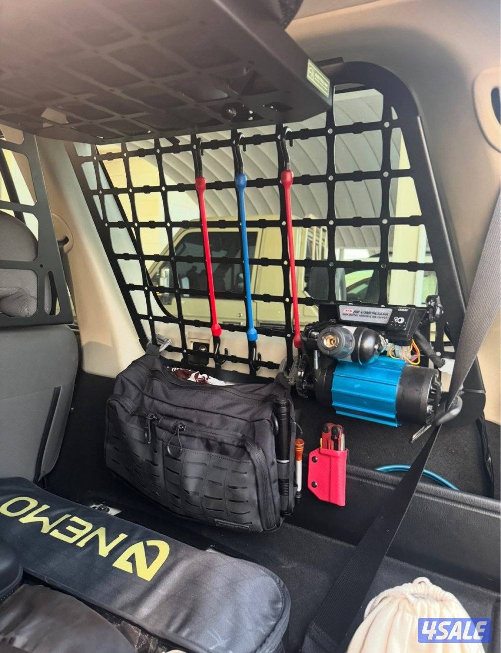 شبك يمين ويسار وقاطع شبك خلفي وطاولة باب خلفي للسفاري فتك . استرالي .4