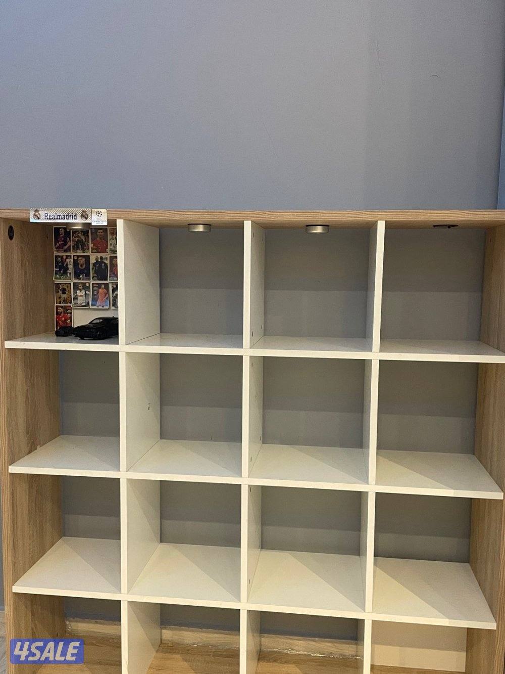 رف للمكاتب و للغرف القيمنق0