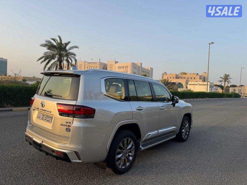 لاندكروزر VX صبغ الوكاله3
