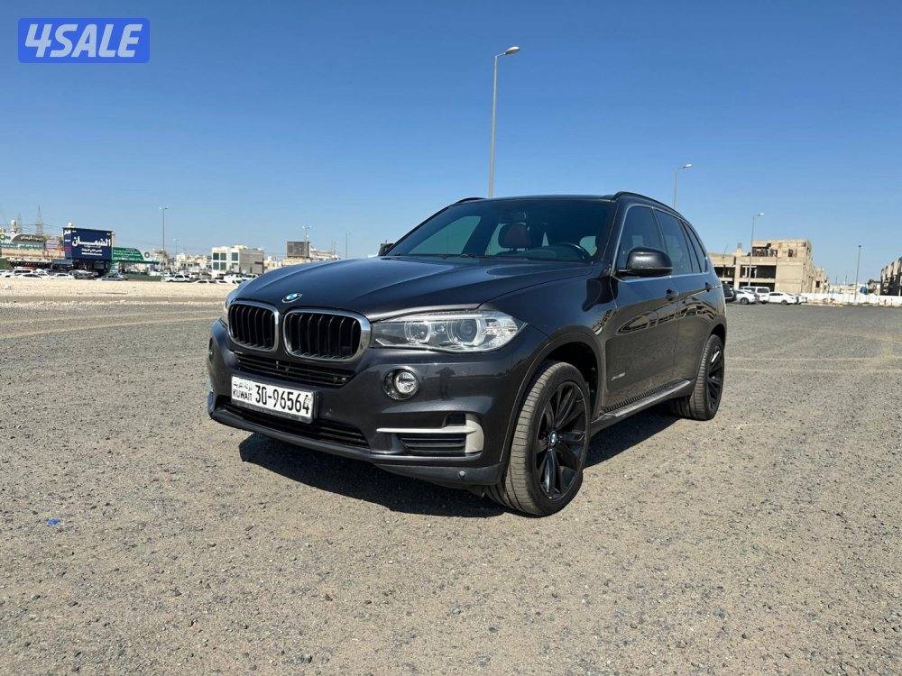 بي ام X5 موديل ٢٠١٥ بحالة الوكالة11