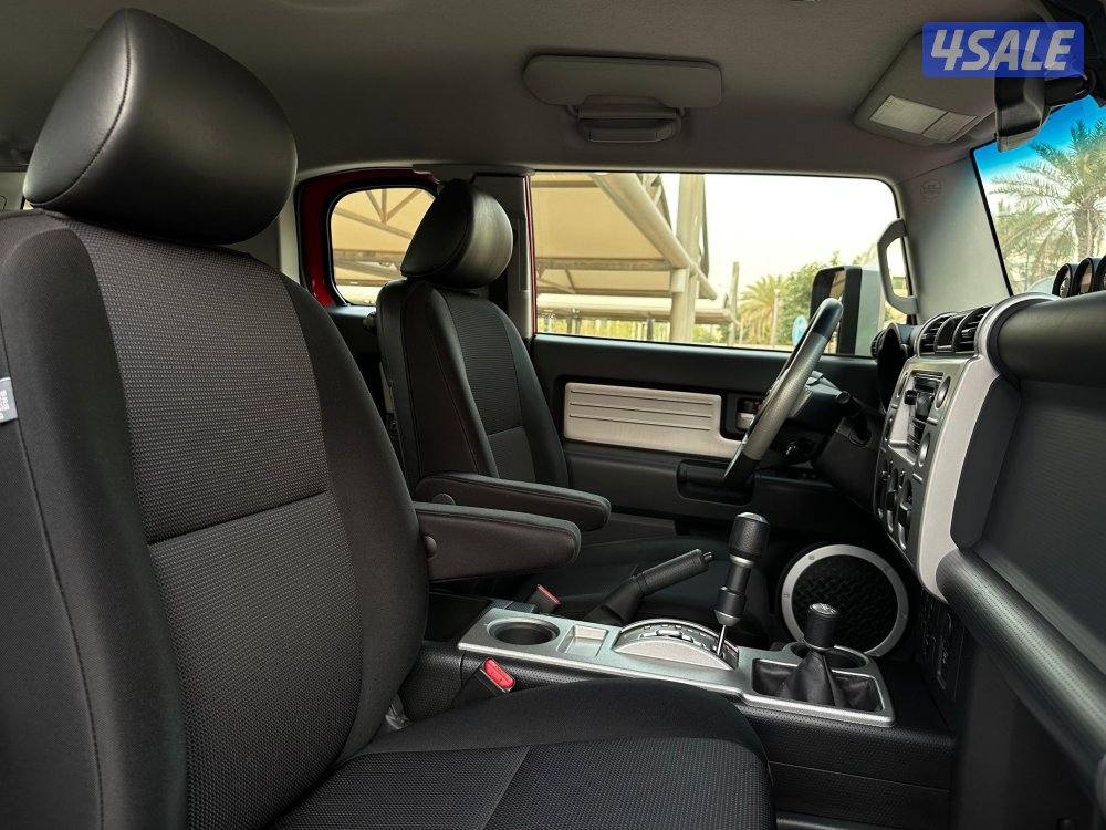للبيع FJ - CRUISER موديل 2016 وارد الساير8