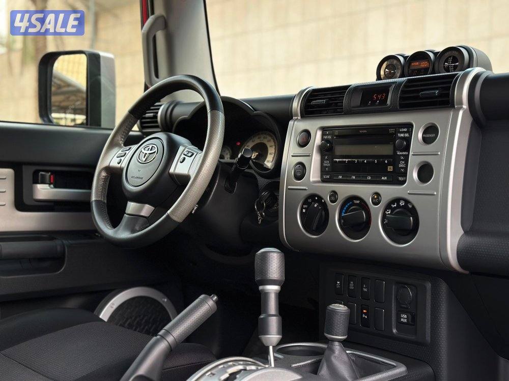 للبيع FJ - CRUISER موديل 2016 وارد الساير9