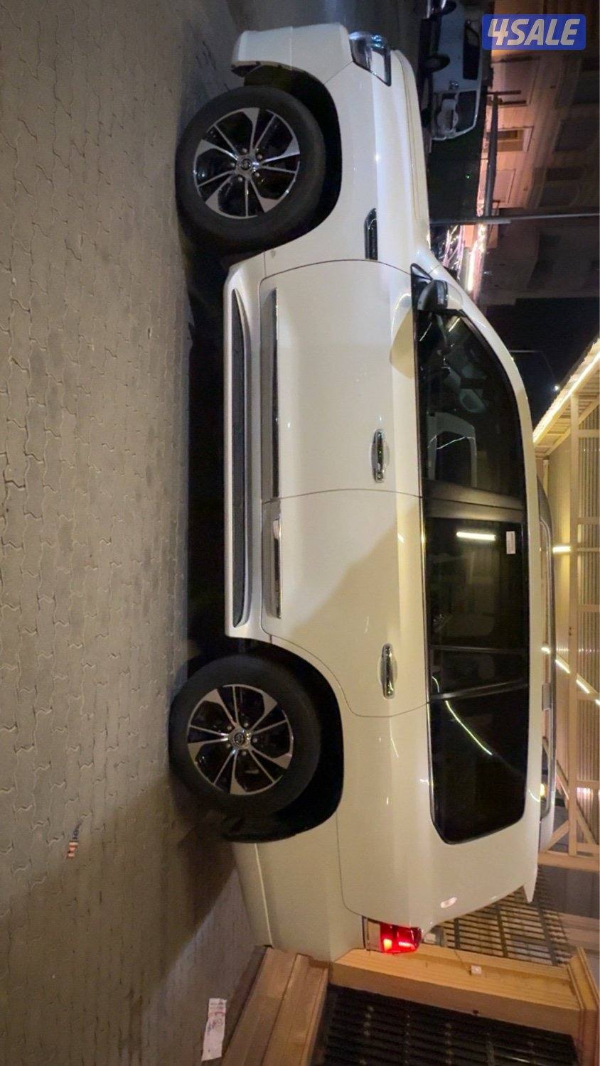 لاند كروزر VXR الساير7