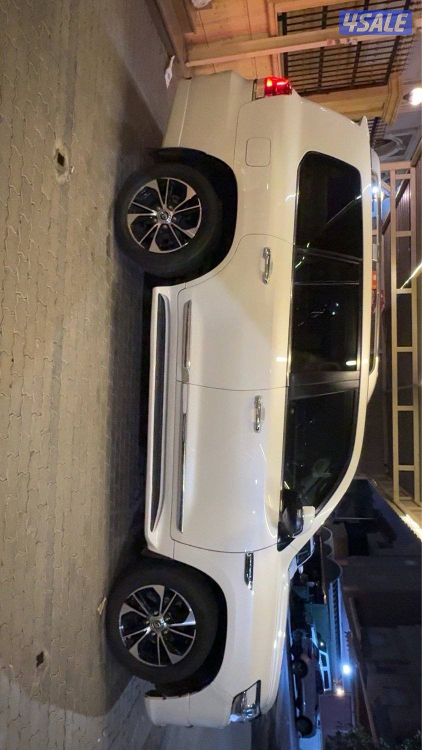 لاند كروزر VXR الساير9