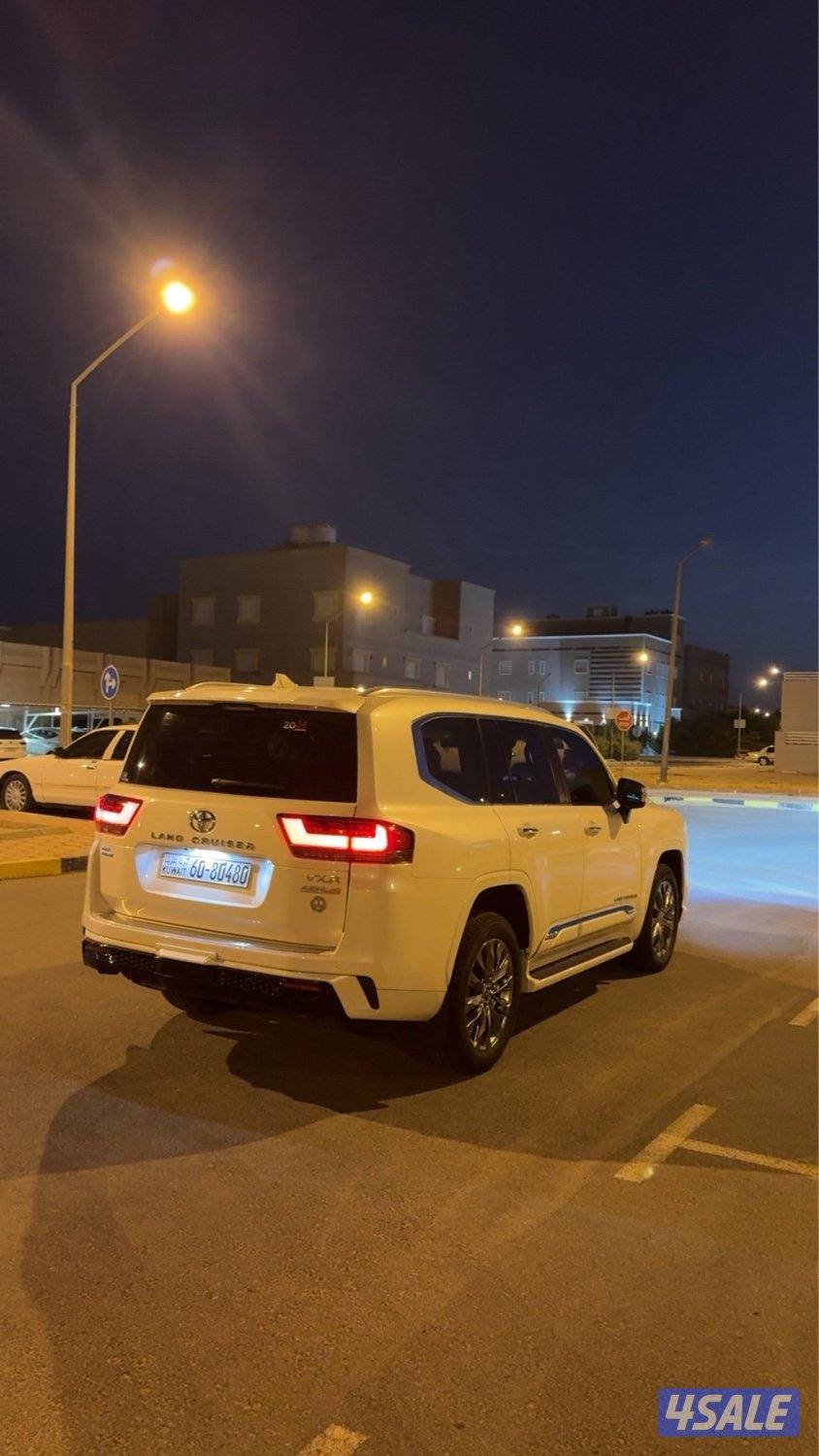 لاندكروزر VX1