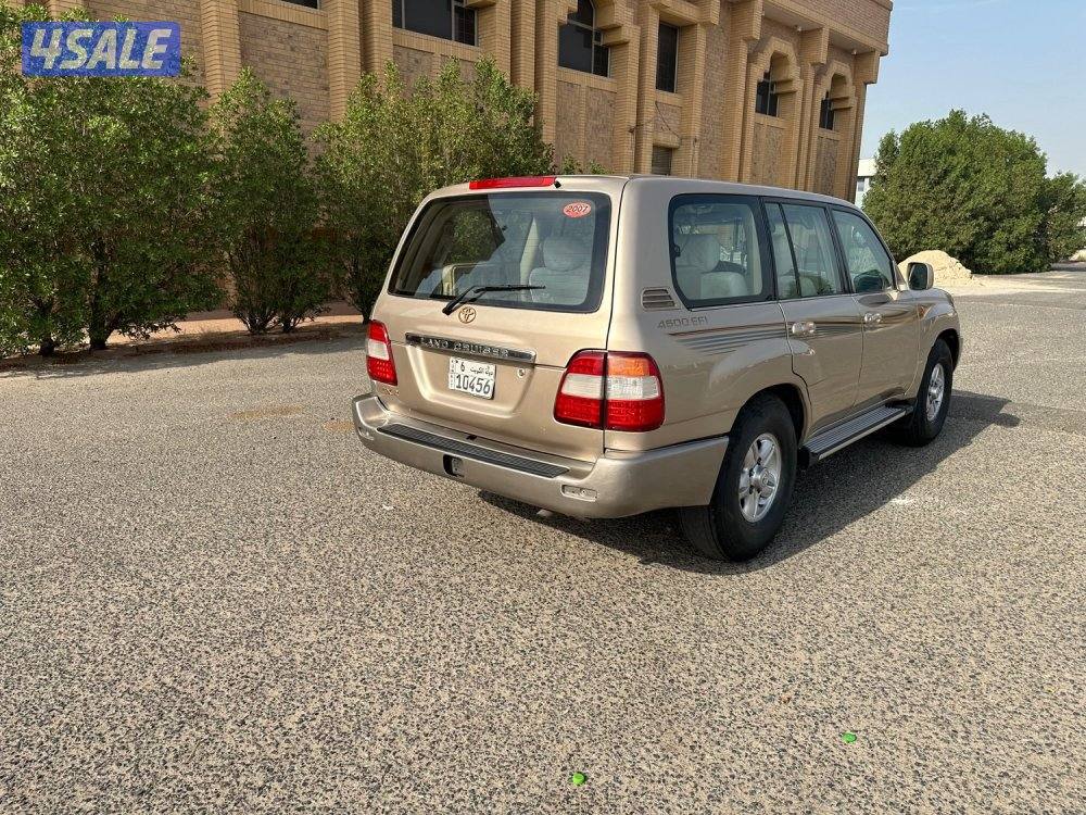 لاندكروزر 20075