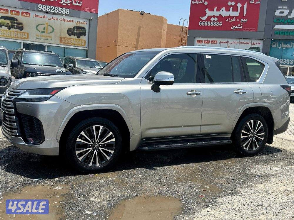 لكزس LX600 درجة اولى  twinturbo .V60