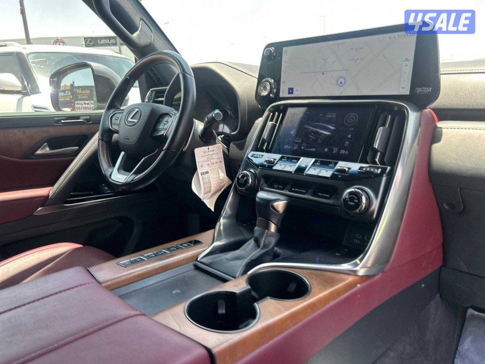 لكزس LX600 درجة اولى  twinturbo .V67
